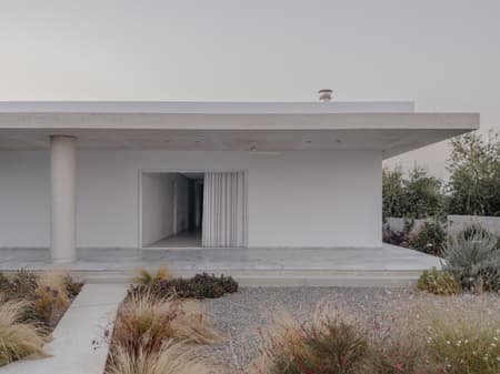 Makries Mires Residence